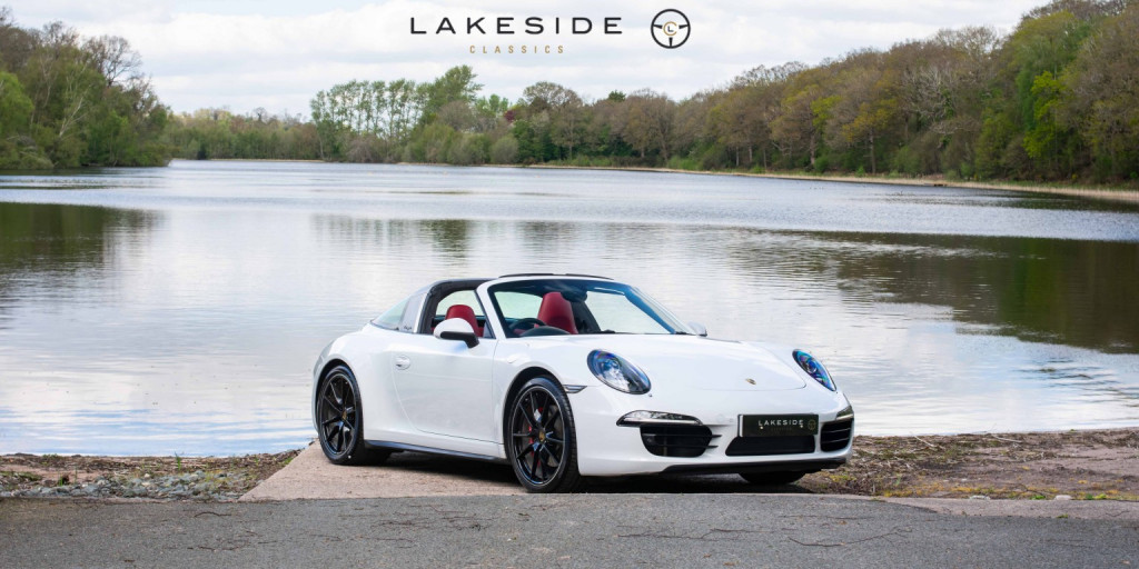 2015 Porsche 911